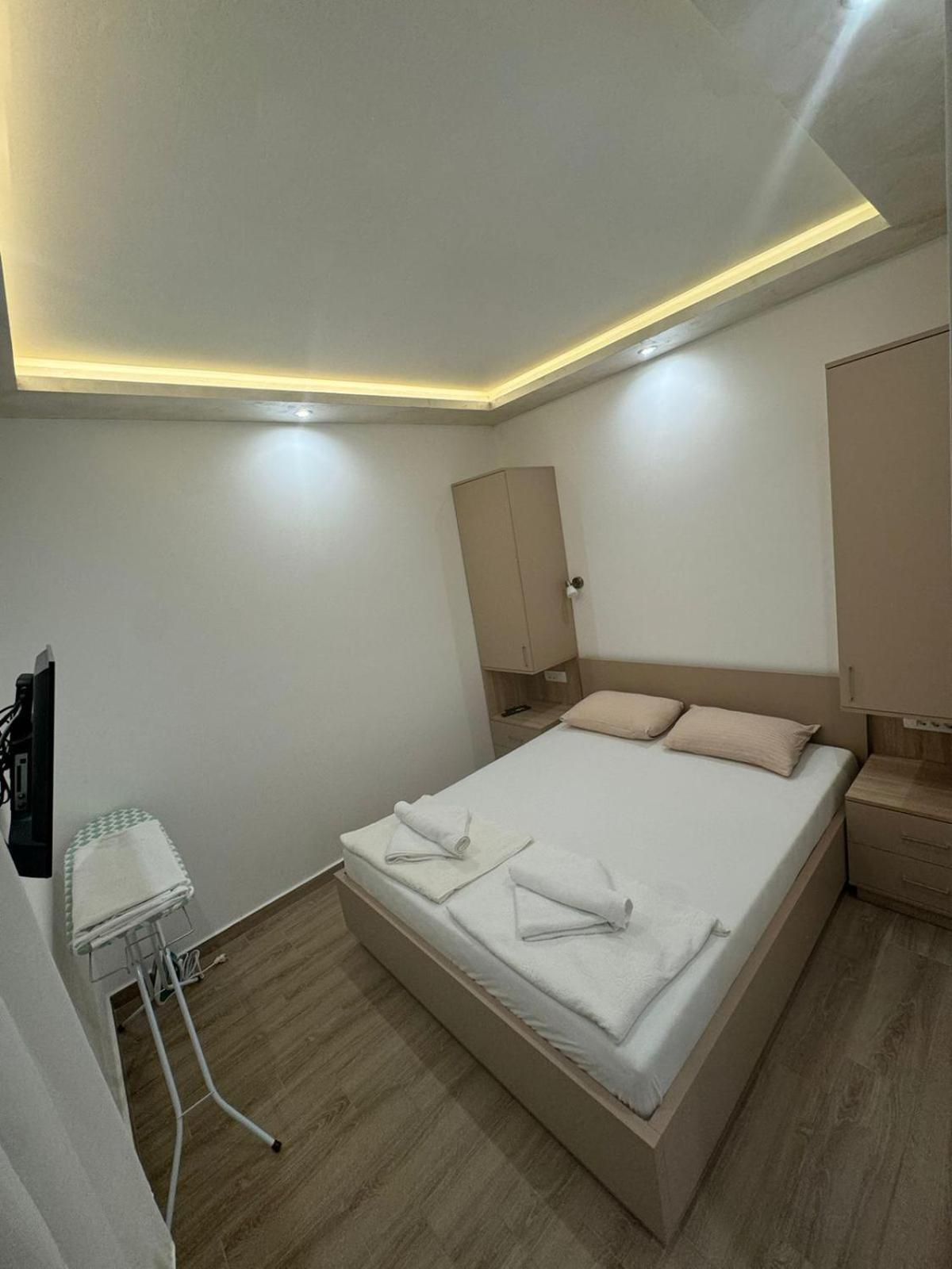 Alex ,50m From The Sea,free Private Parking Dobrota